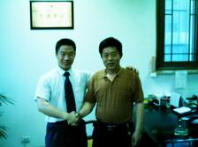 ������������Ա�뱣��Ʒ�г�������Ա��Ӱ����