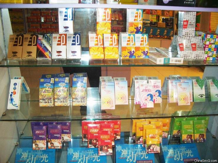 郑州性文化节惨淡收场27品种真多