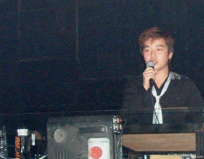 �������߽���ͬ�ư�����ɷ��������Ļ���