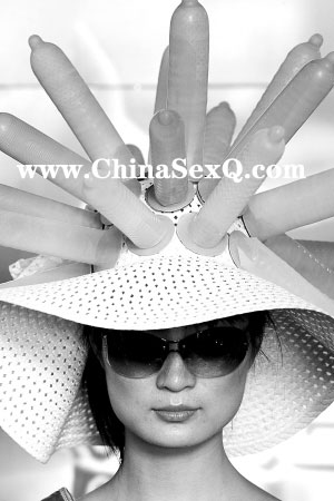 婚纱套套_套套(3)