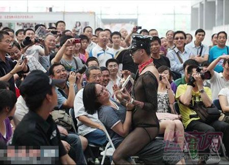 �������Ļ���