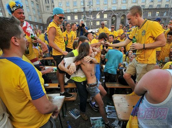 ������ס�ڿ���Ů��