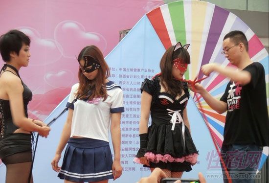 �����Բ����ֳ�ͼƬ