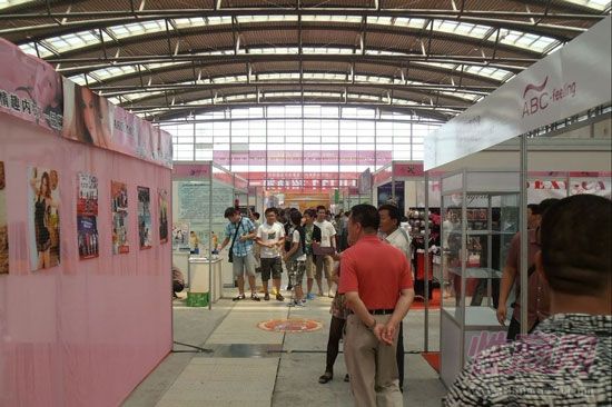 �����Բ����ֳ�ͼƬ