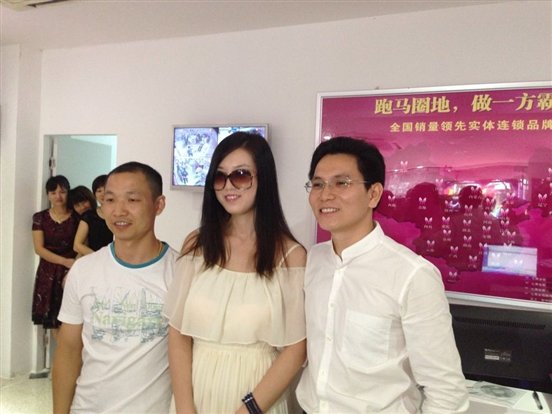 很多人远道而来只为一睹情趣创业者的风采