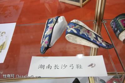 ���ϳ�ɳ��Ь