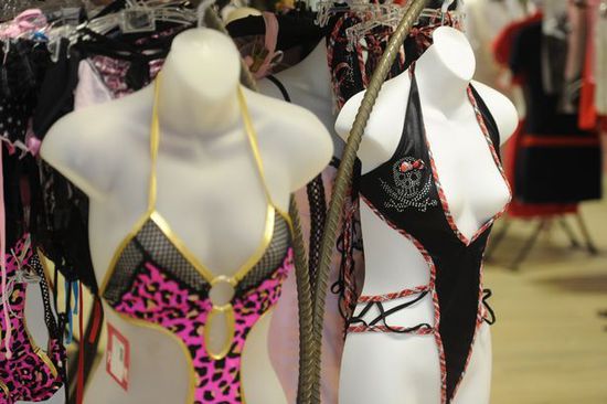 �ϰ���������Ȥ��Ʒ�̵겻Ϊ��֪������