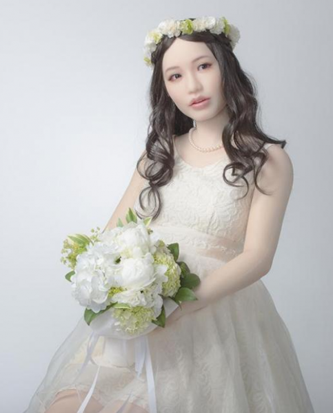 充气娃娃婚纱_日本娃娃充气用法图(3)