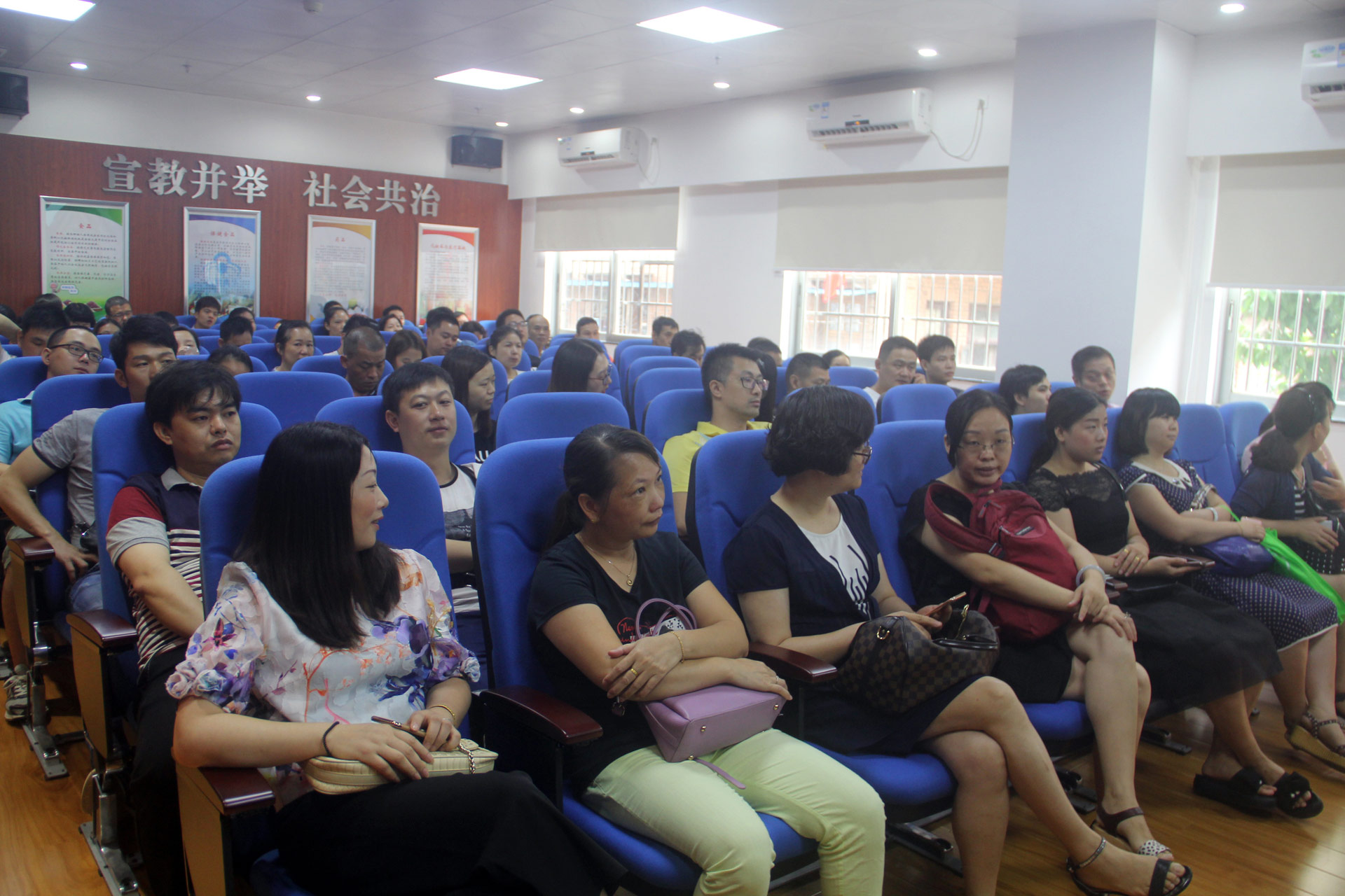 广州站前路成人用品批发市场