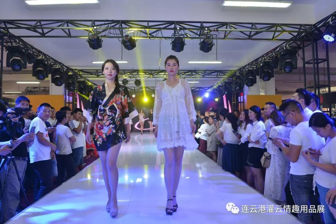 情趣内衣网点_内衣美女