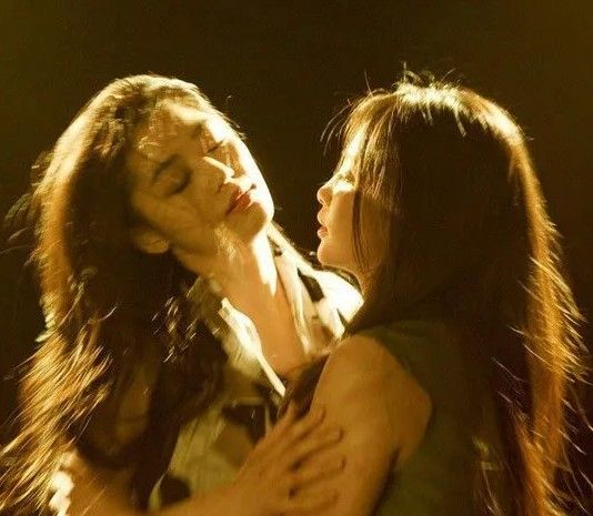 为什么直女们都喜欢看百合片? 为什么直女们都喜欢看百合片?