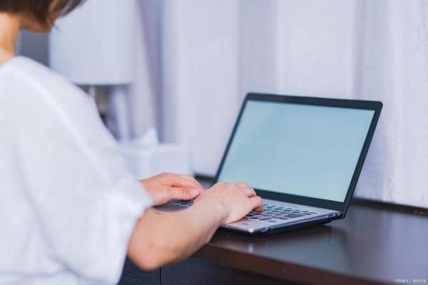 ������Ʒ�������ۻ�����Ŀ���׬��Ǯ��