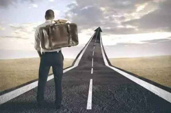 ��һ��ѡַ��װ�ޣ��̻�������ĳ�����Ʒ�꣬���Ǹ����ȥ��Ӫ��