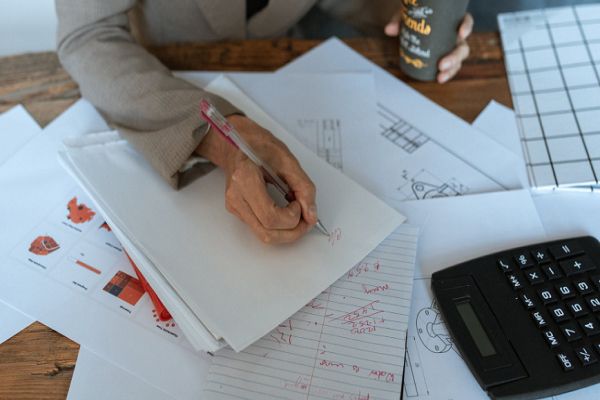 ������Ʒ��������˷Ѷ��٣��кμ��ɣ�