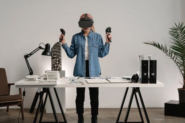 �Ա���������Ʒ��׬Ǯ�������ж��