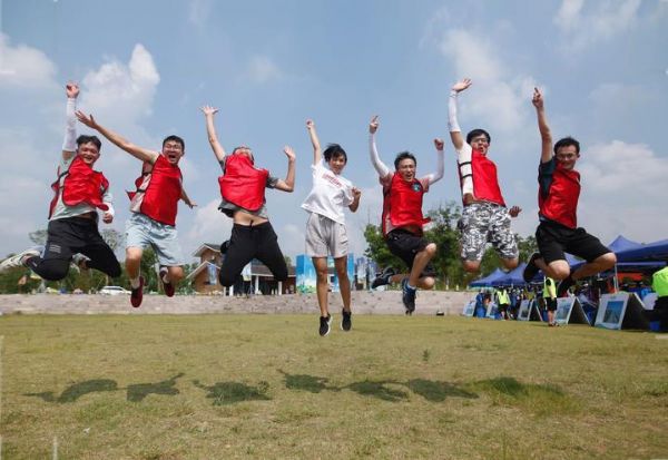 ���˰����ȳ�����Ʒ����20��֪��Ʒ���ϵ꣬ȫ�����̼���