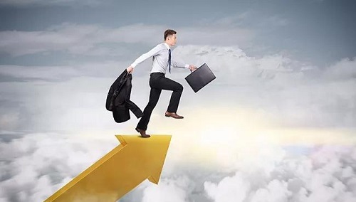 ������Ʒ��ҵ�ķ�չ��״��Σ����ֿ���ѡ��ʲô��