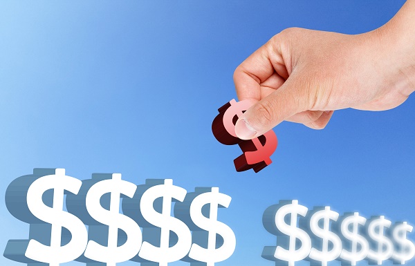 ������Ʒ��ҵ��չ������˭���䣬���ڿ���������