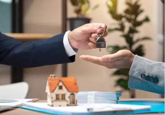 ������Ʒ�����ۻ��������Ҫ����Ǯ��һ�������£�