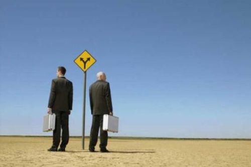 ������Ʒ������ô׬Ǯ�ģ�Ʒ�Ʋ���**��ķ�չ֮·