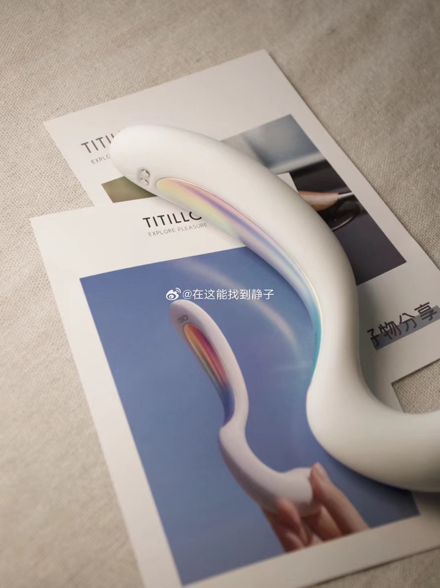 啊!在身体里挖动的感觉真的会让人脚趾蜷缩~ 啊!在身体里挖动的感觉真的会让人脚趾蜷缩~