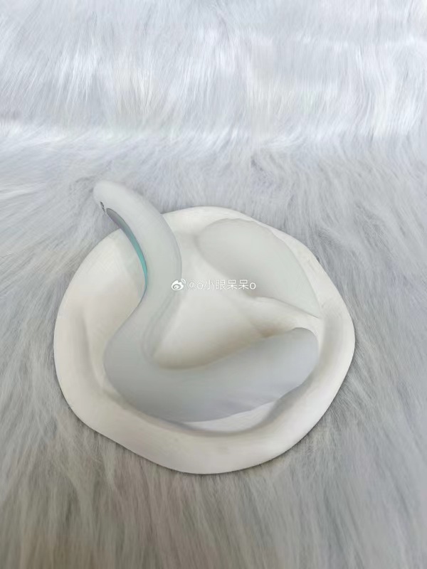 什么样的姿势都能get到的小玩具,又好玩的真的很少了~ 什么样的姿势都能get到的小玩具,又好玩的真的很少了~