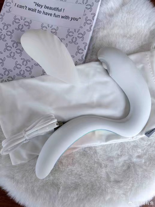 【玩具**】吃饭用勺子,按摩当然是用筋膜枪啦~ 【玩具**】吃饭用勺子,按摩当然是用筋膜枪啦~