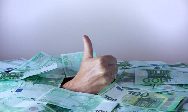 ������ƷͶ��ѡ����˿����ϸ�ںͱܿ�֮��