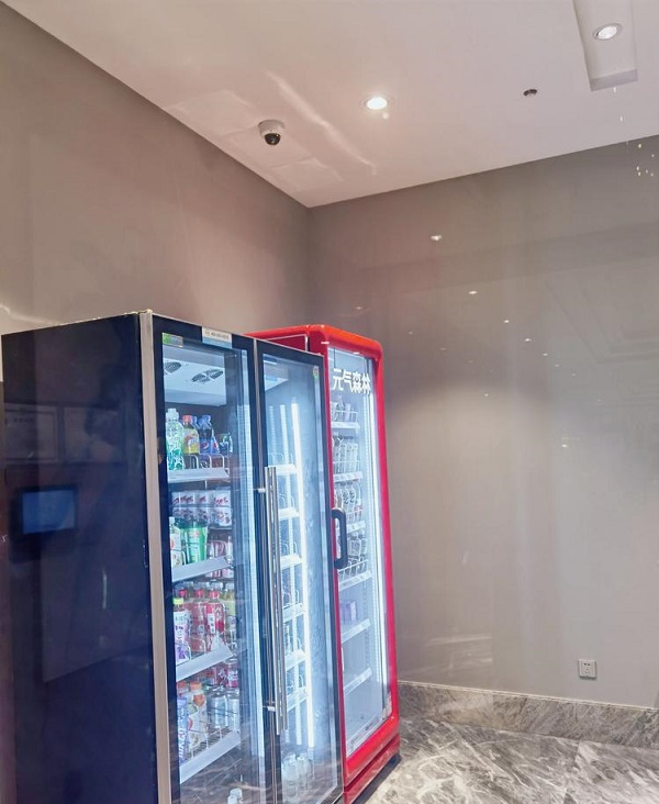 ������Ʒ���������������˲ֿ�ģʽ��Σ��ͻ�����չʾ