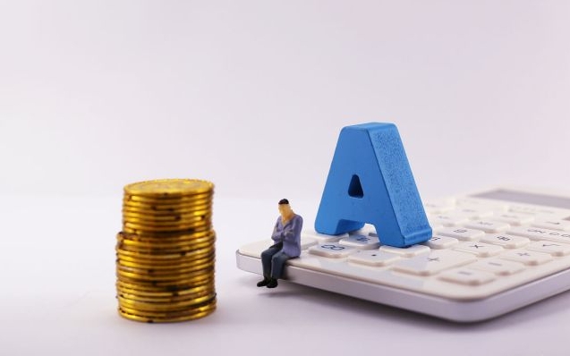 ��������Ȥ��Ʒ����˷�Ҫ���٣���Ͷ�ʶ��ٲ�������