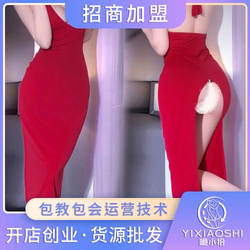 法式名媛深V露臀连衣裙 法式名媛深V露臀连衣裙