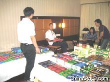 �ɷ������̡��ڿ���չ�����һ�ӭ