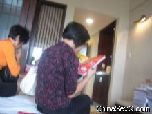 �ɷ������̡��ڿ���չ�����һ�ӭ 