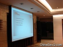 ��̳������ʾ�ں���ͶӰ����