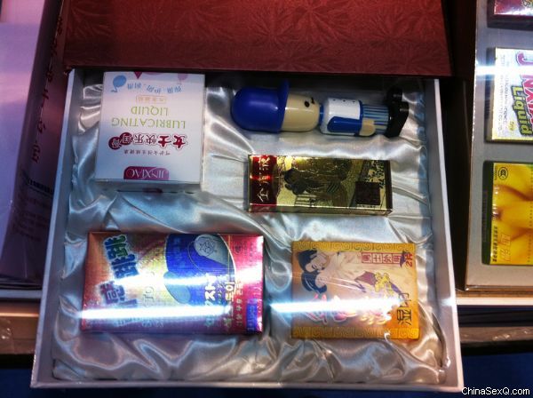 2011第六届中国生殖健康技术产品博览会--现场图文报道56参展商展位缤纷亮丽，产品展示