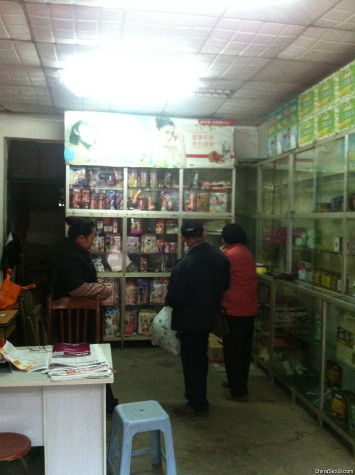 南宁内衣批发市场地址_南宁金桥批发市场(2)