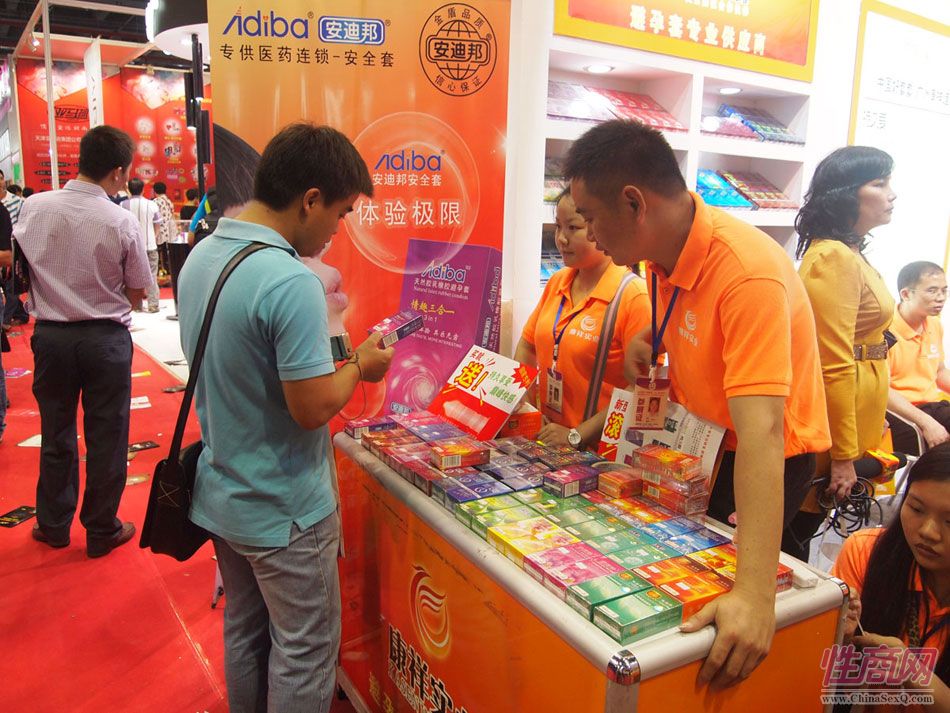 �ͻ���ѯ��Ʒ