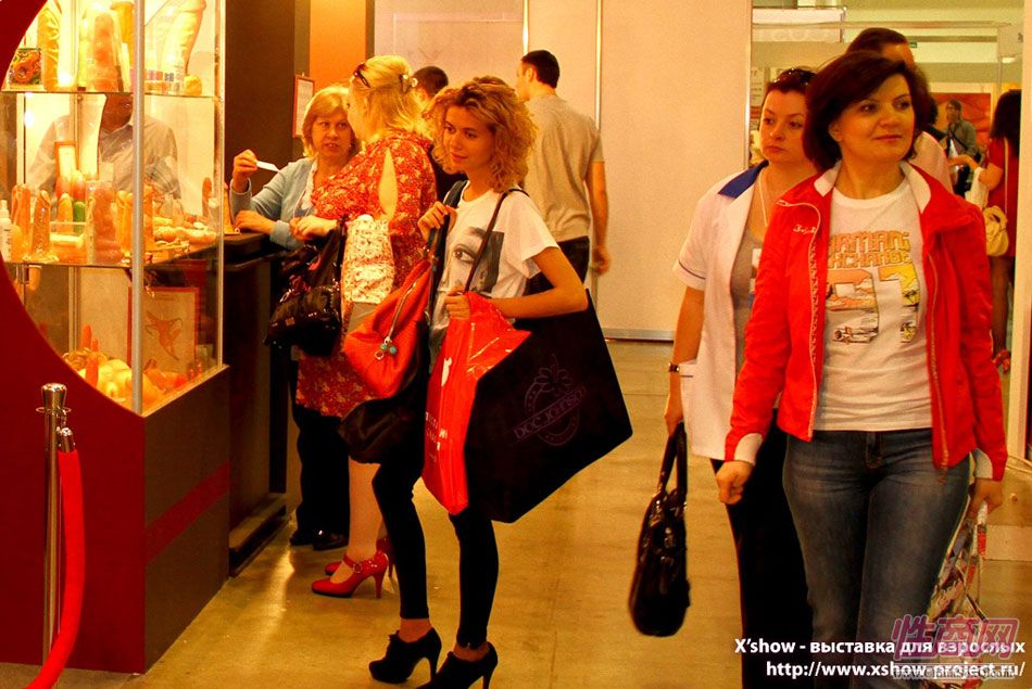 2011俄罗斯成人展展会现场图片48