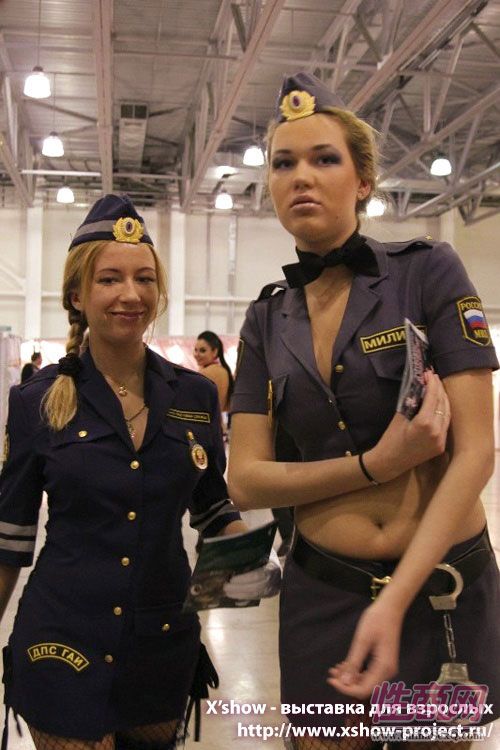 2011俄罗斯成人展模特靓影图片18