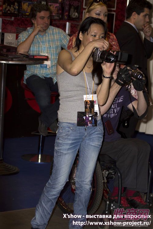 2011俄罗斯成人展模特靓影图片34