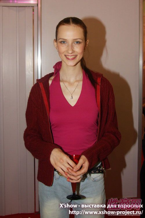 2011俄罗斯成人展模特靓影图片47