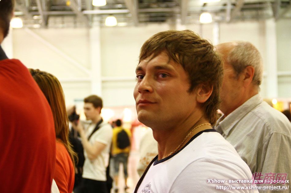 2011俄罗斯成人展模特靓影图片51