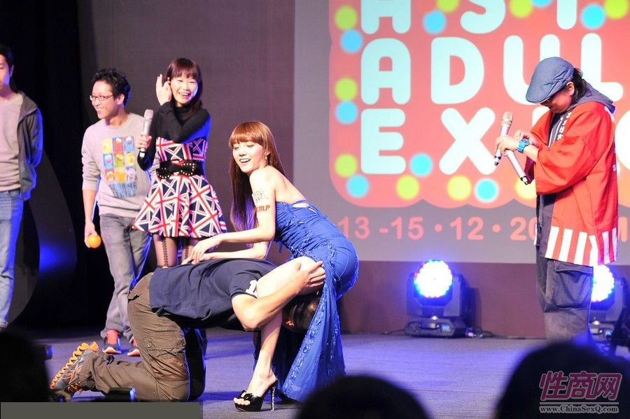 2013澳门亚洲成人博览香艳一幕图片4