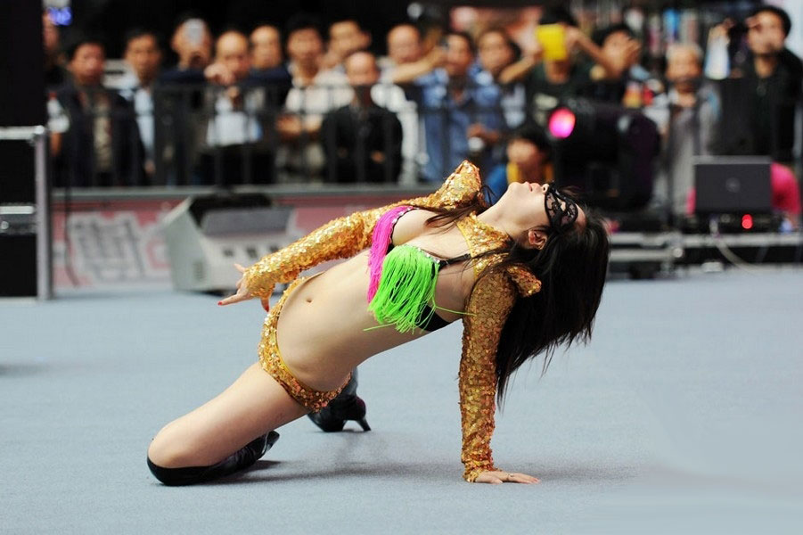 性感热舞“火爆”全场