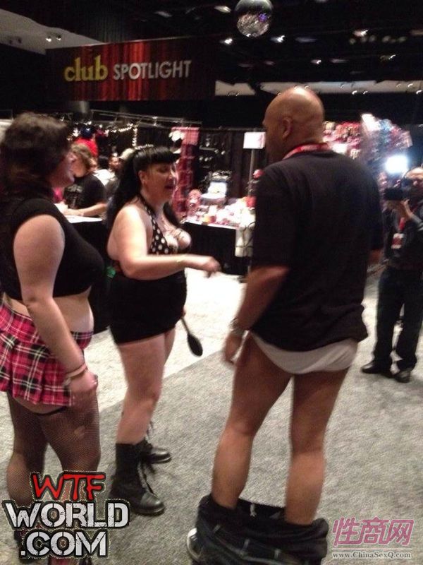 2014美国eXXXotica亚特兰大成人展2图片26