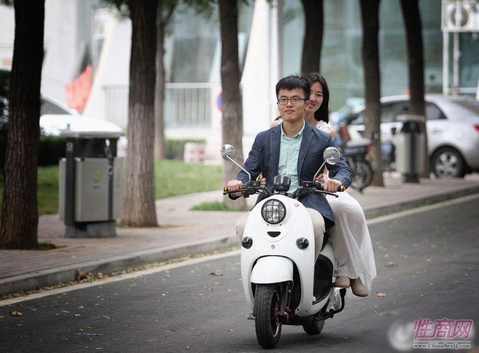 女学生创业卖情趣用品,大学生创业奇葩图片13