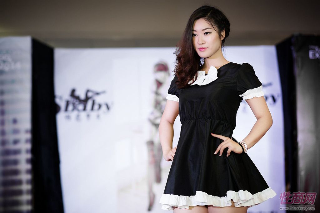 2014上海国际成人展性感情趣内衣T台秀图片48