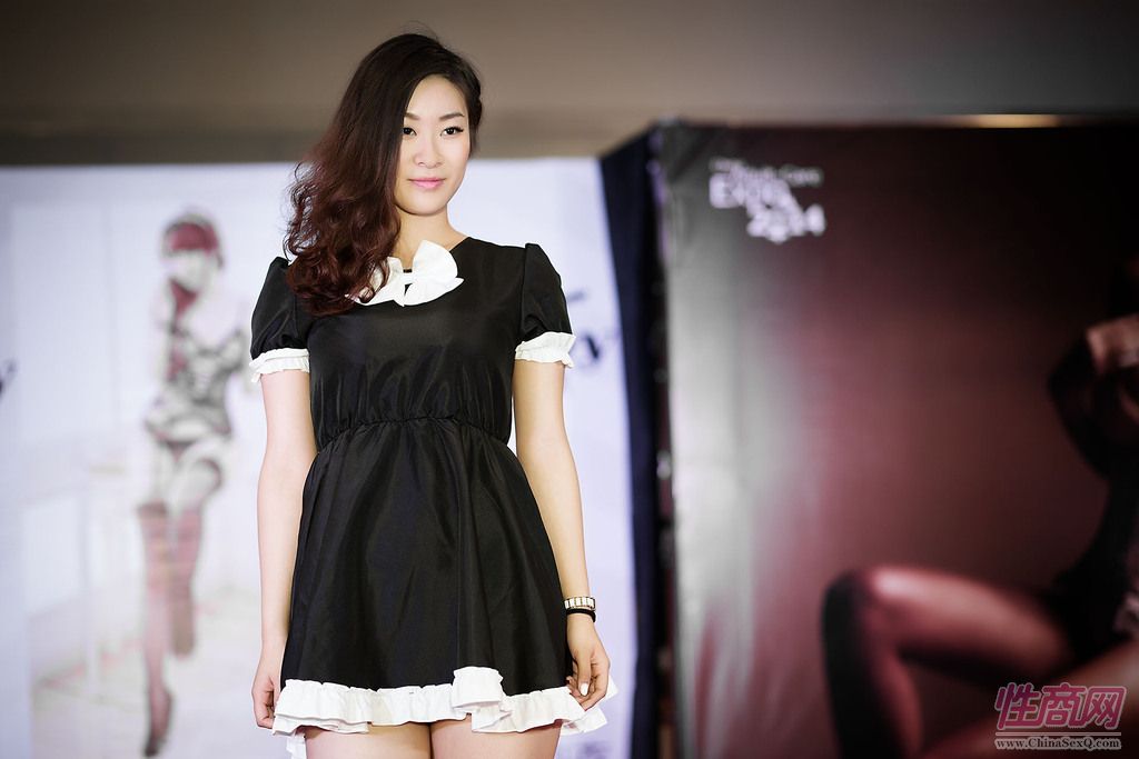 2014上海国际成人展性感情趣内衣T台秀图片9