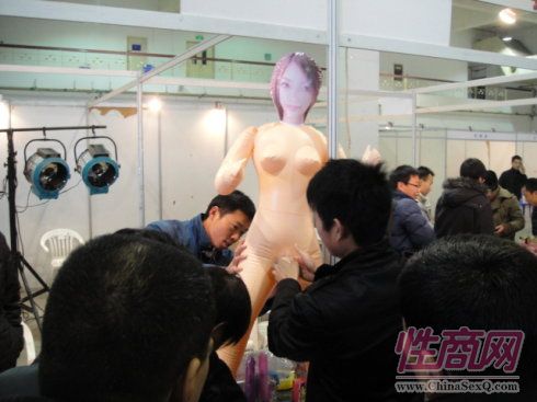 2009第二届郑州性文化节现场图片报道图片4