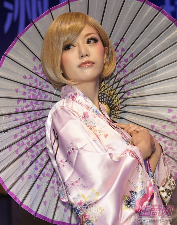 2011亚洲成人博览AAE现场报道—精彩表演图片6